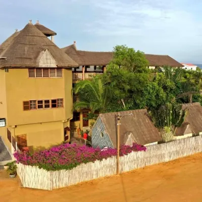 Hotel Otsunami Hotels near Paroisse Sainte Lucie de Baguida