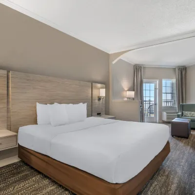 Comfort Suites Chincoteague Island Bayfront Resort Hotels near Chincoteague Island