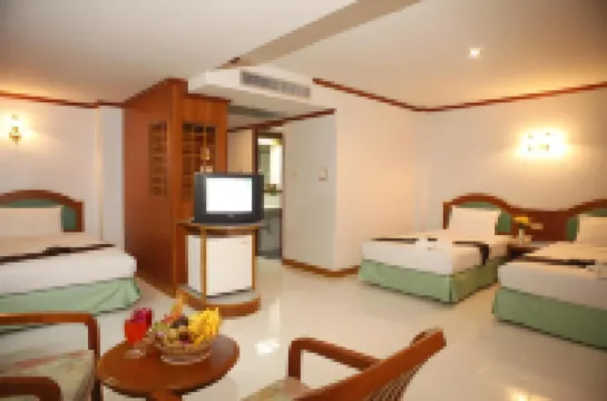 Boon Siam Hotel
