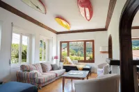 Moby Dick Lodge Colares