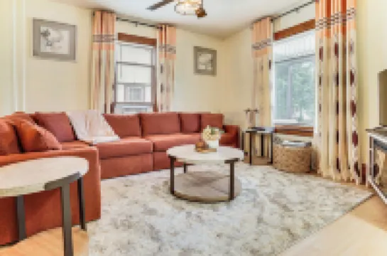 1 Mi to University Spacious Home in Minneapolis!