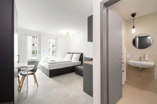 โฮมาริส อพาร์ตเมนต์ เธเรเซ