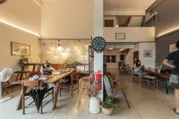 Fav Inn Town - Kitchens