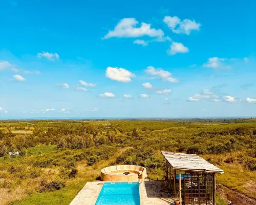 Eco 5 Bedroom 5 Bathroom Nanyuki Farm Villa - 2328 Hotels in Central