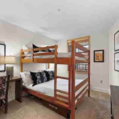 Silver Mill 8159 Rooms