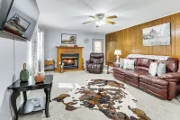 Families Welcome! Home w/ Fire Pit in Soddy-daisy - Homestays