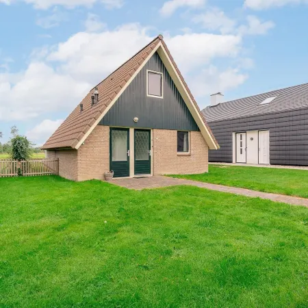 Tastefully and Modernly Furnished Holiday Home for 6 Persons
