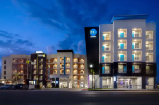 Tru by Hilton Galveston Hotels near 1859 Ashton Villa