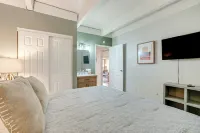Walk to Main St! Condo w/ Hot Tub & Pool in Frisco - Swimmingpools