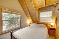Vintage 'Snow White' Cottage ~ 2 Miles to Village! - que admiten mascotas