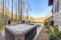 Hot Tub Haven! Mtn-view Home 13 Mi to Bryson City! - 4-Star