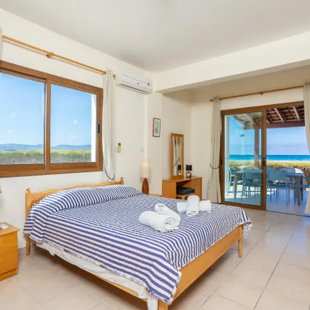 Blue Bay Villa Thea