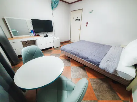 Sokcho Two Wheels Motel