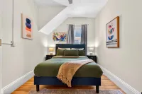 Downtown 1Br - 5 Min Walk to Church St Dining and Shops - 1st Floor & Parking