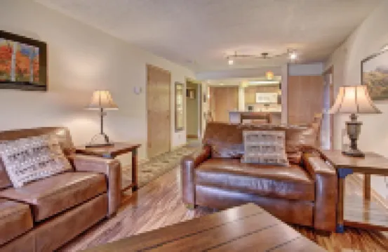 FP202S Foxpine Inn Home