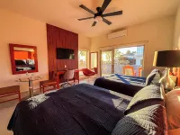 BAJA MIA SUITES AND TOURS - balcony
