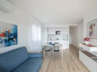 Elegant Downtown Hideaway