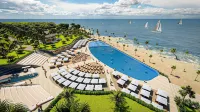 Meliá Serenity Cam Ranh Beach Resort - Infinity Pools
