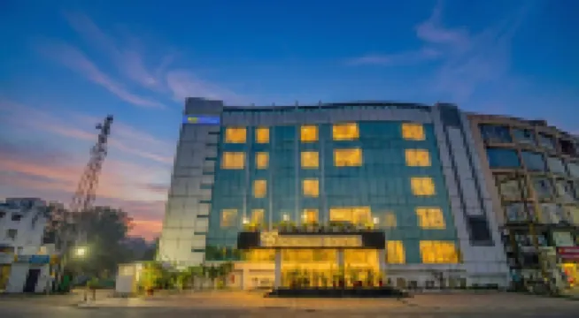 FabHotel Emerald Hotels near Sai Mandir