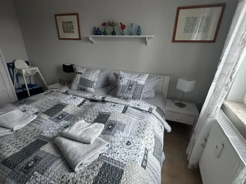 Right next to the nature reserve! Great for dogs and nature lovers