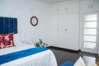 Centrally Located Studio Apartment - 2363 - Apartments