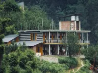 Yellowjackets Hotel Tosh Hotels in Tosh