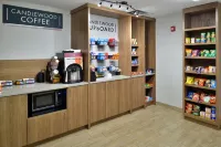 Candlewood Suites KANSAS CITY NORTHEAST by IHG - parking