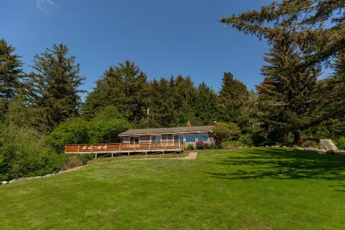 Byrdies Beach House @ Crook Point - Pet friendly