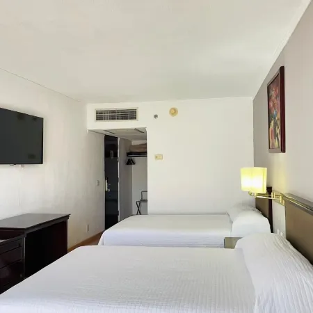 Hotel Arroyo Express
