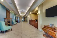 Comfort Inn & Suites - 2-Star