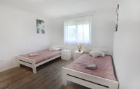Comfortable holiday home with pool - Villaer