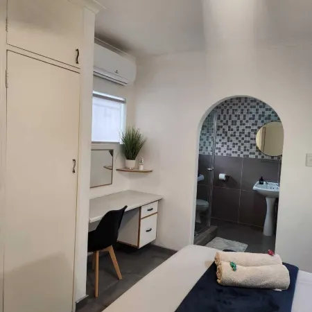 4 Ocean Sands