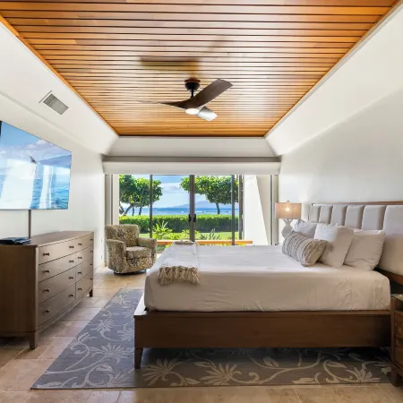 Puunoa  - CoralTree Residence Collection