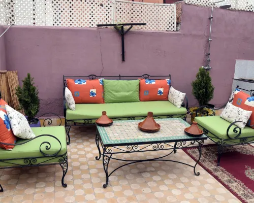 Lyron Hostel Hotels near جيليز
