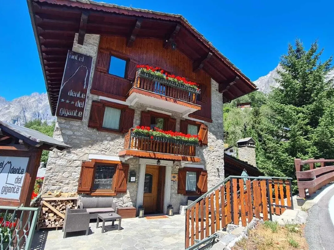 Dente Del Gigante - Courmayeur