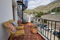 Charming 3-Bedroom Apartment in Scenic Frigiliana - マウンテンビュー