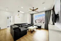 Serene Family-Friendly House Near YVR and Downtown Vancouver