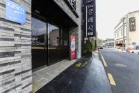 Yeosu Hotel the Classic