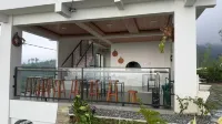 HappyNest Glamping and Villa Dieng