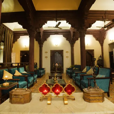 MPT Sheesh Mahal, Orchha