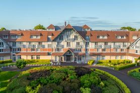 Renaissance Paris Hippodrome de St. Cloud Hotel