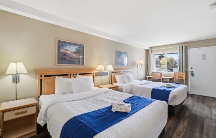 Canadas Best Value Desert Inn & Suites