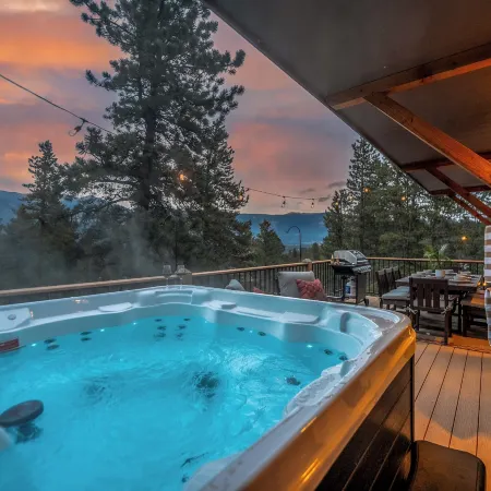 Royal Elk Lodge