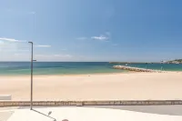 GuestReady - Golden sea view retreat - Beach