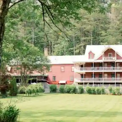 Glen-Ella Springs Hotel & Restaurant Hotel Exterior