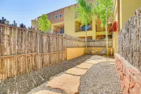 Modern Santa Fe Desert Loft w/ Fireplace! - Condos