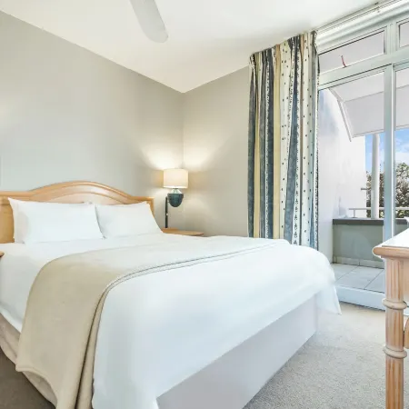 Dolphin Beach Hotel Self Catering Apartments