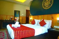 Hotel Center Point