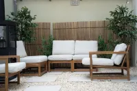 Vandenbranden Suites - Homestays