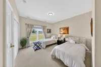 Milford Quiet Coastal Retreat 3br Sleeps 8 3 Bedroom Home -  Privatzimmer